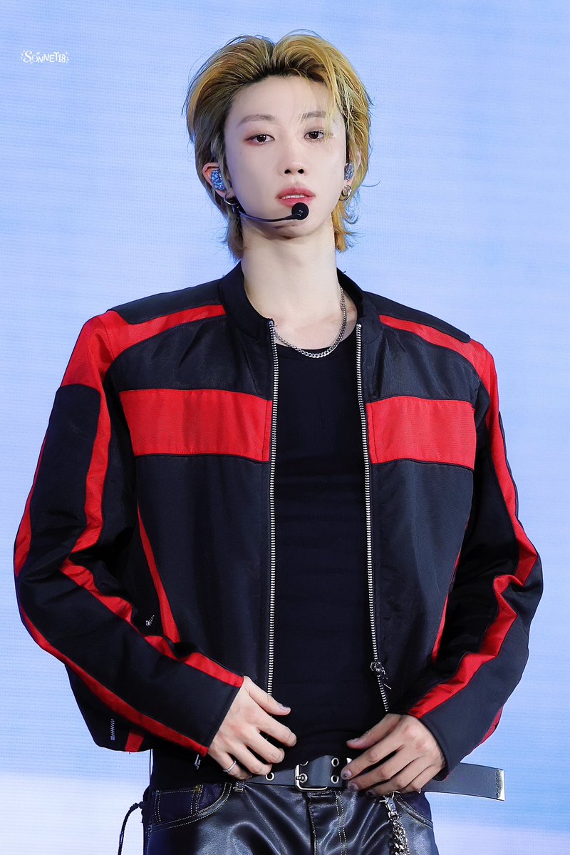 sonnet18_ tweet media