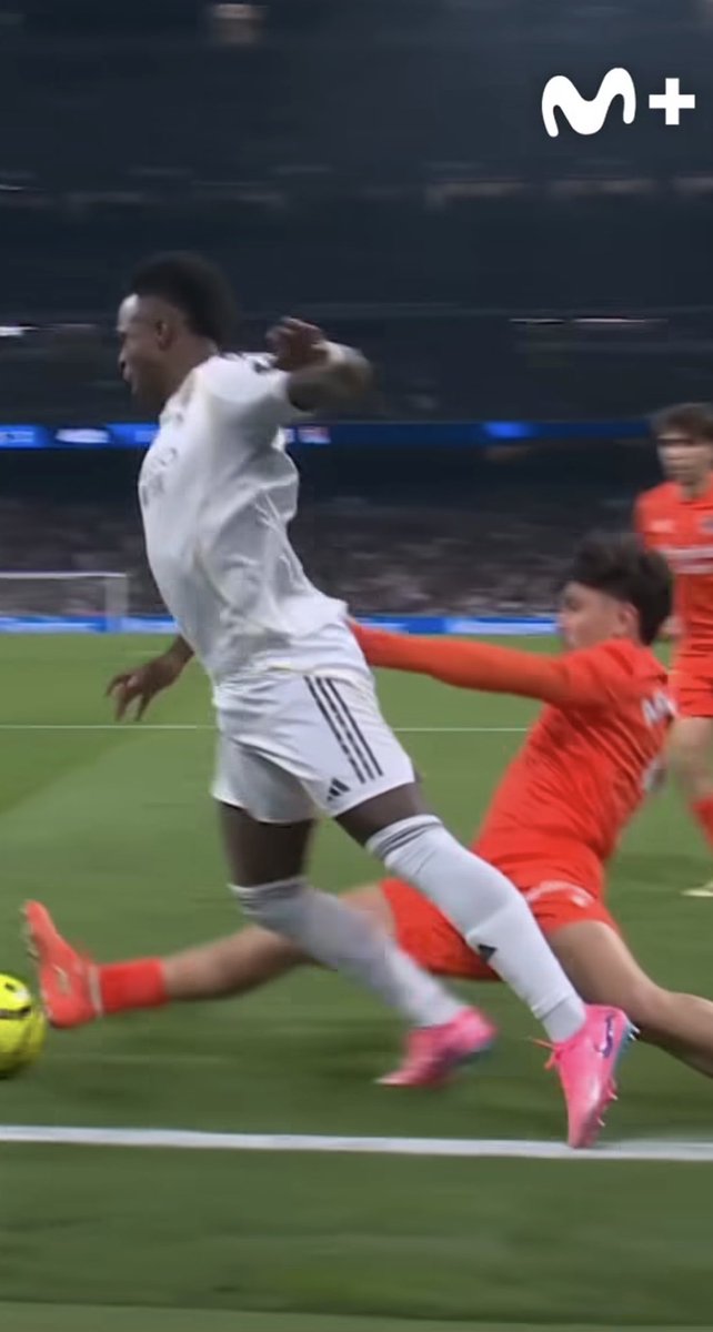 yeraysm8338 tweet media