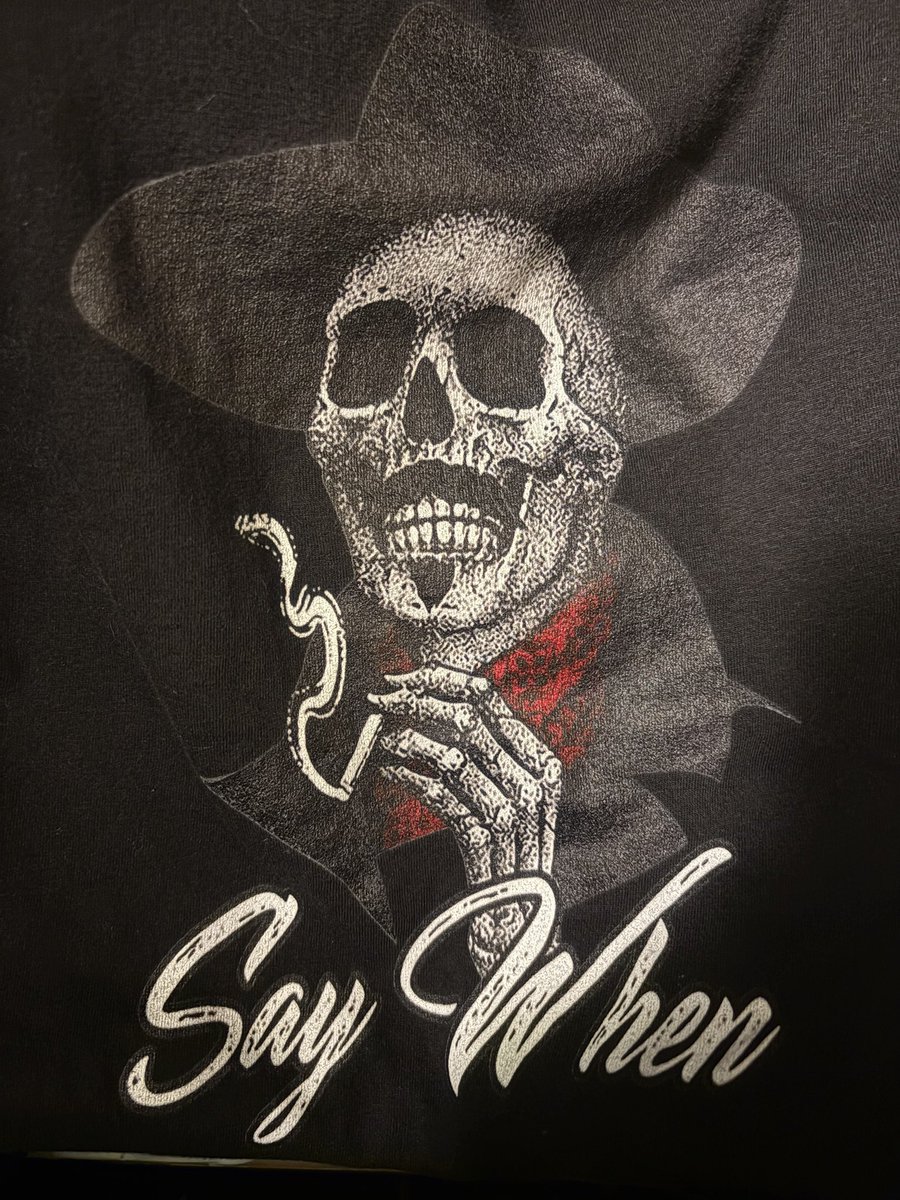 tammy4u2nv's tweet image. What the shitz, y’all??

I was supposed to have a work meeting this morning, but that dumbass dipped before we could respond to a text.

I had this shirt on, bail money ready and a john~blaze attitude.

He got lucky, huh??  #backoff #bitchboy (I’d be scared of me too ;) 🔥🖤