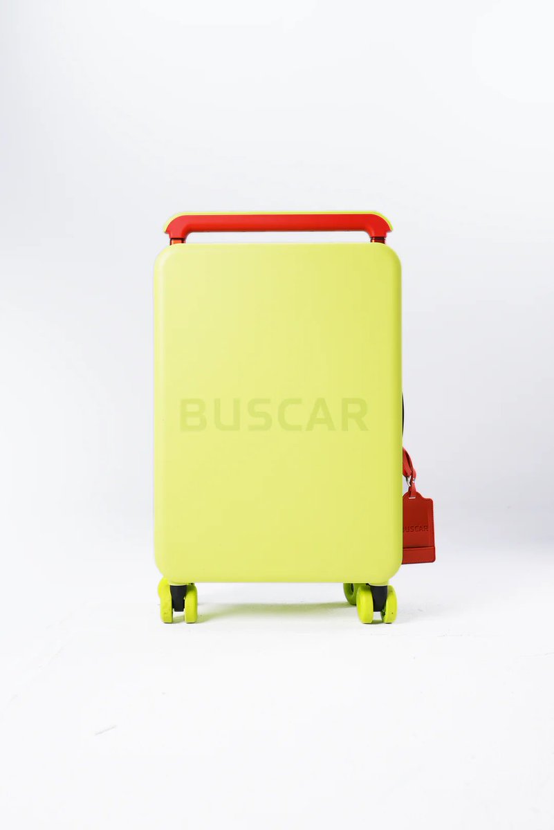 Buscarbrand's tweet photo. للي يحب يلفت النظر من أول خطوة.. 
حقيبة السفر من بوسكار بلون الليمون..

 خفيفة وعملية لكل رحلة🍋

https://t.co/LpJeEwk42j https://t.co/QAZaJWL1DQ