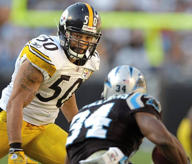 ✍️ On this date in 2010.... 

   Larry Foote signed a 3-year deal with the Pittsburgh Steelers. #ProBlue 

〽️ 1998 - 2001 
Inside Linebacker 
#17 
<a href="/LarryFoote313/">Larry Foote</a>