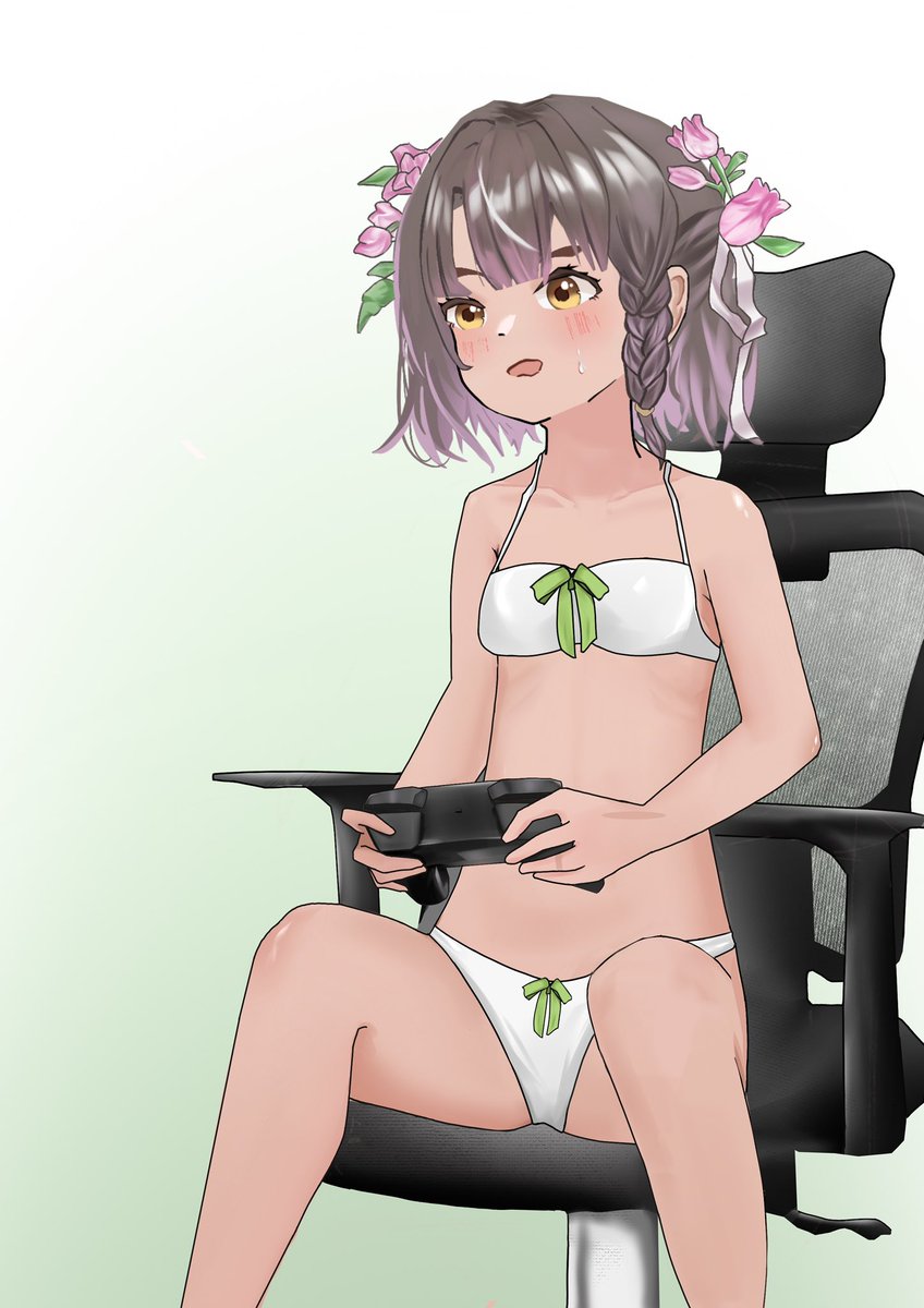 Yoenyoh's tweet photo. Thankyouu for the commission @sister_ram. Version 2 , this drawing shows Phoebe 🐝 🌸 playing a game casually in her underwear
#FeeBeeFanart https://t.co/KfPHAiDDTi