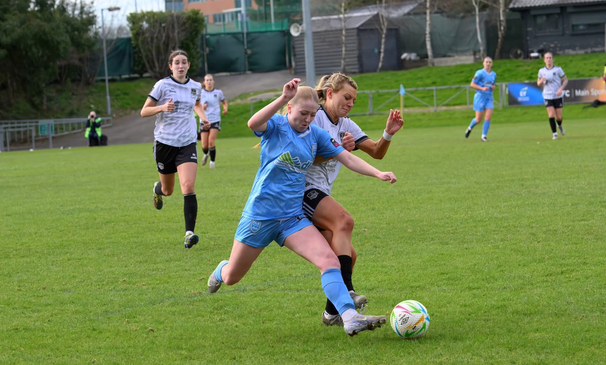 DLRWaves tweet media