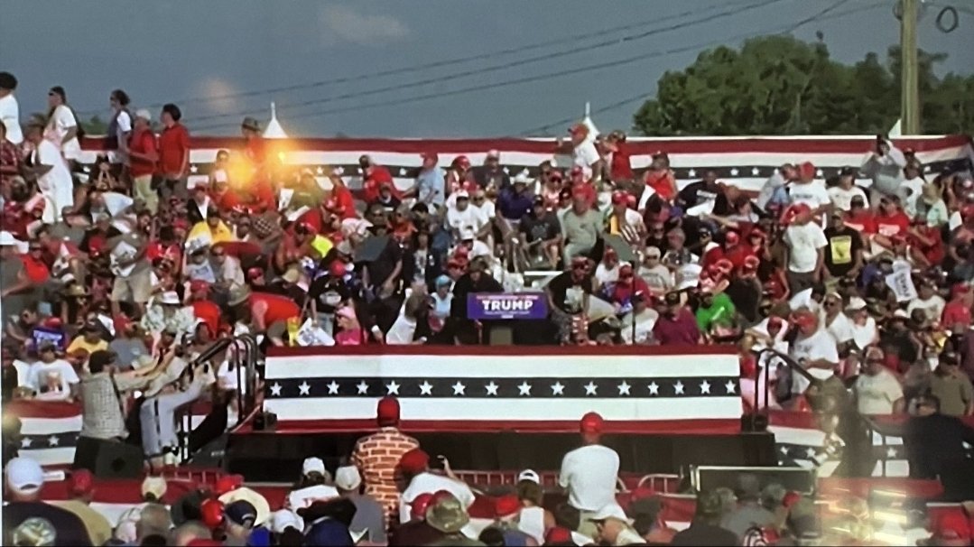 Brick Suit tweet media