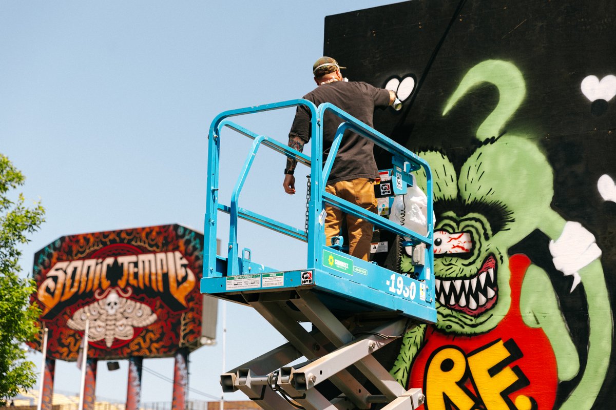 Sonic Temple Festival tweet media