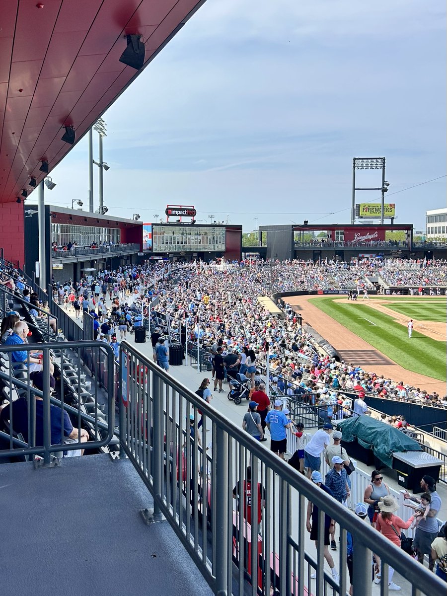 Chicago Dogs tweet media