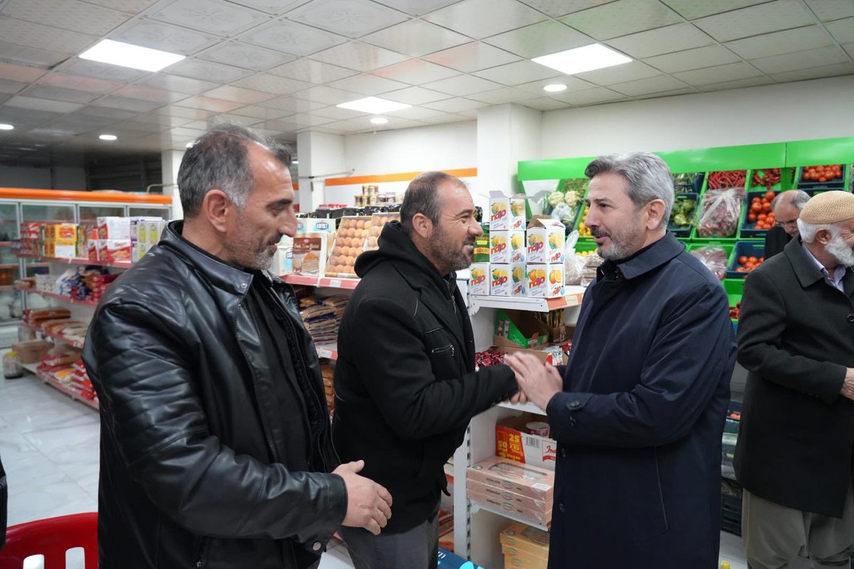 AhmetAYDIN_02's tweet photo. 📍 Sincik / Adıyaman

Sincik’te kıymetli esnaf kardeşlerimizi ziyaret ederek hasbihal ettik. Alın teriyle rızkını kazanan, şehrimizin bereketine ve canlılığına katkı sunan esnafımızın samimiyeti bizlere her zaman güç veriyor.

Güler yüzleri, içten sohbetleri ve misafirperverlikleri için tüm esnaf kardeşlerimize teşekkür ediyorum. Sincik’in sıcaklığı ve muhabbeti her daim gönlümüzde.