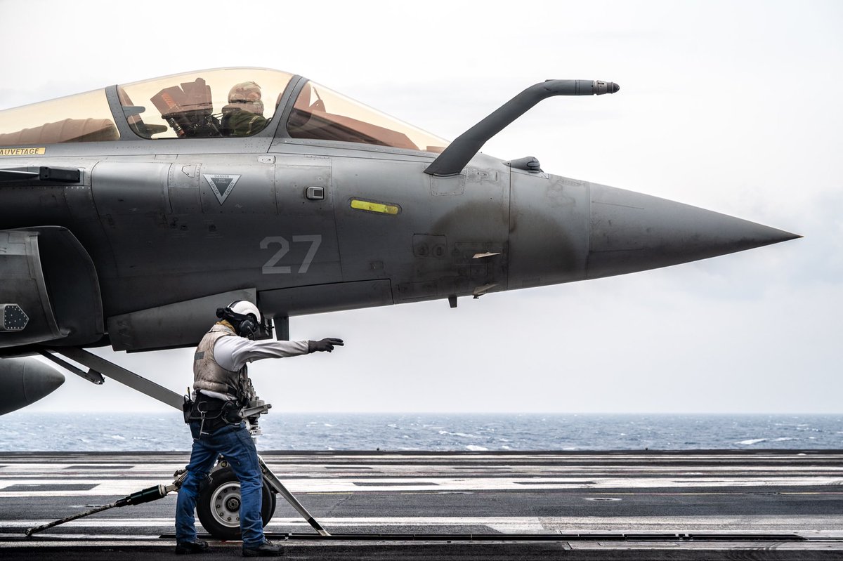 Armée française - Opérations militaires tweet media