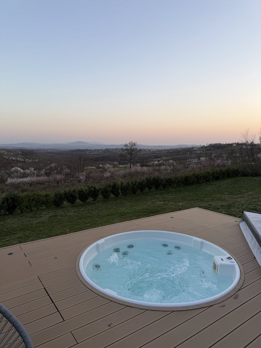 Vitality Queasy tweet media