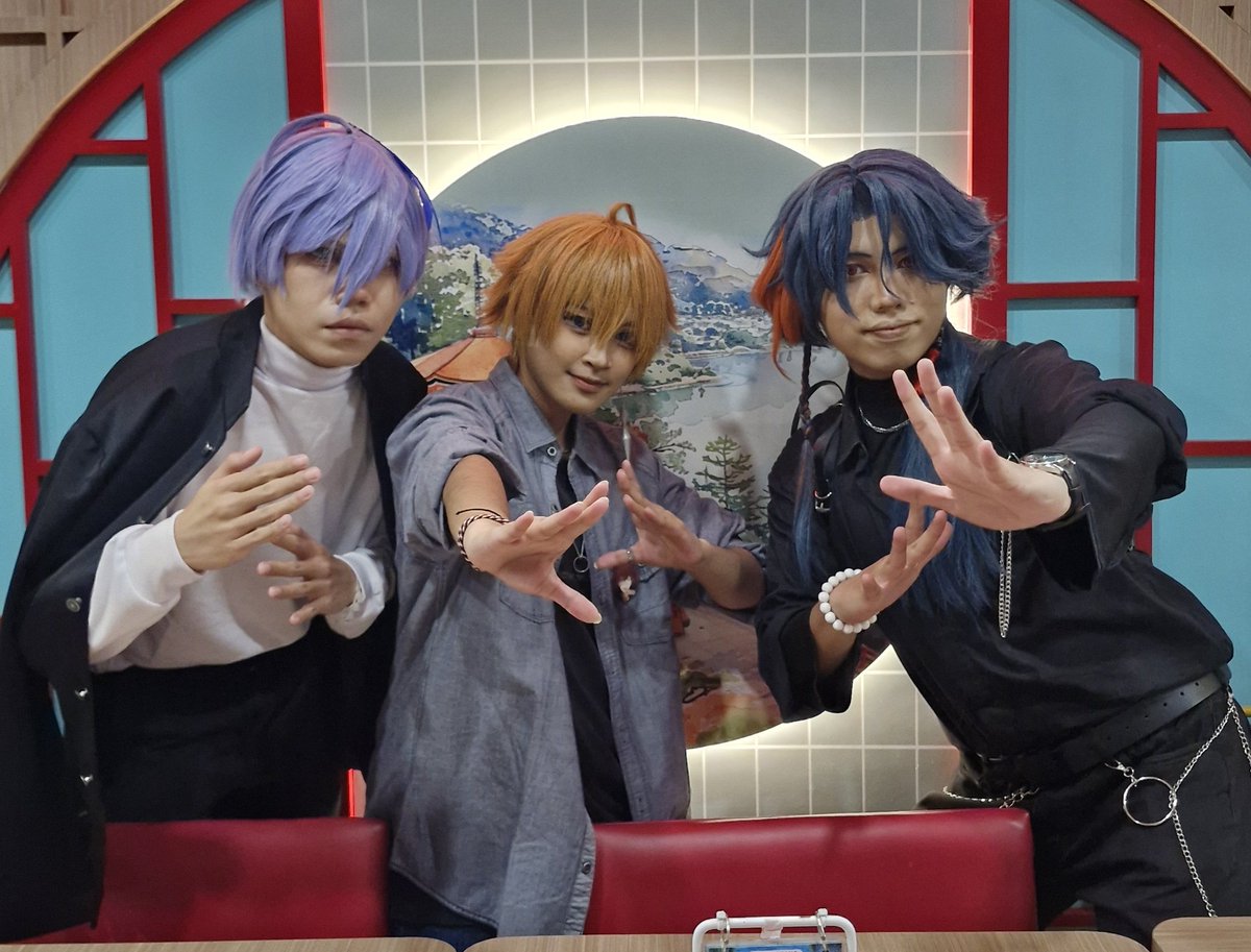 🌈🕒 / cos

Happy 2nd Anniversary 3SKM!! 
🧡💚💜

🔑🐍 私
🍔📿 <a href="/YuukiSera_026/">Yuuki || vgen open💚</a>
🫖🌿 rum.ramu (ig)

#3SKM_2ndANV 
#3SKM2ndANV_ID