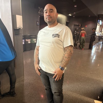 StateProp18153's tweet photo. #NewProfilePic https://t.co/fddTny7SeF