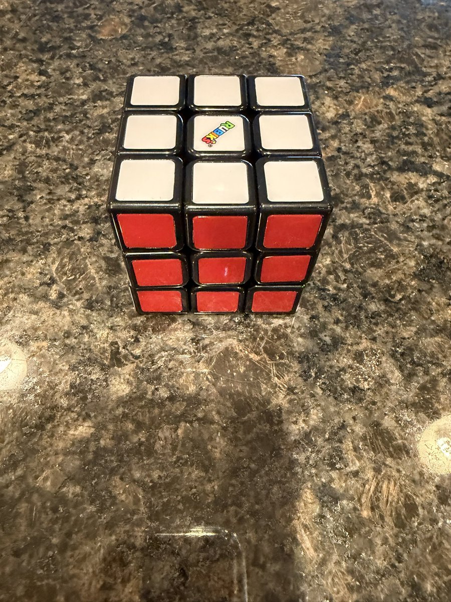I know there’s a formula to solve it, but I’m just gonna mess with it old school and have some fun. 
#rubikscube #80s