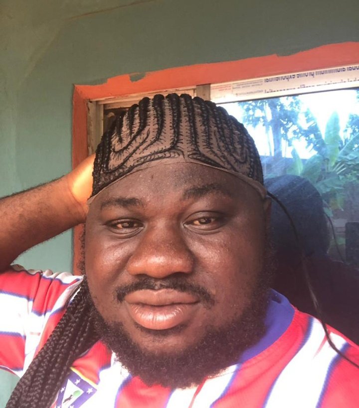 I never see where dem dey beat two lesbians 😡😡
Na only homosexuals wey I don see .

Abi dem no dey catch lesbians?