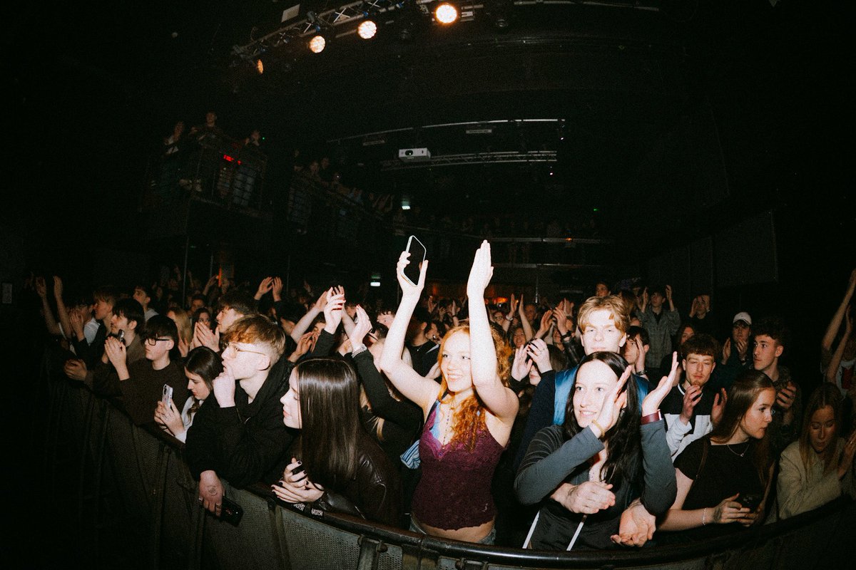 eem_band's tweet photo. What a show that was Nottingham🤍

We had the best time last night at @rescuerooms with @pentireband, we hope to see you again soon Notts x

#eightyeightmiles #classofeightyeight https://t.co/B6t6nL03rw