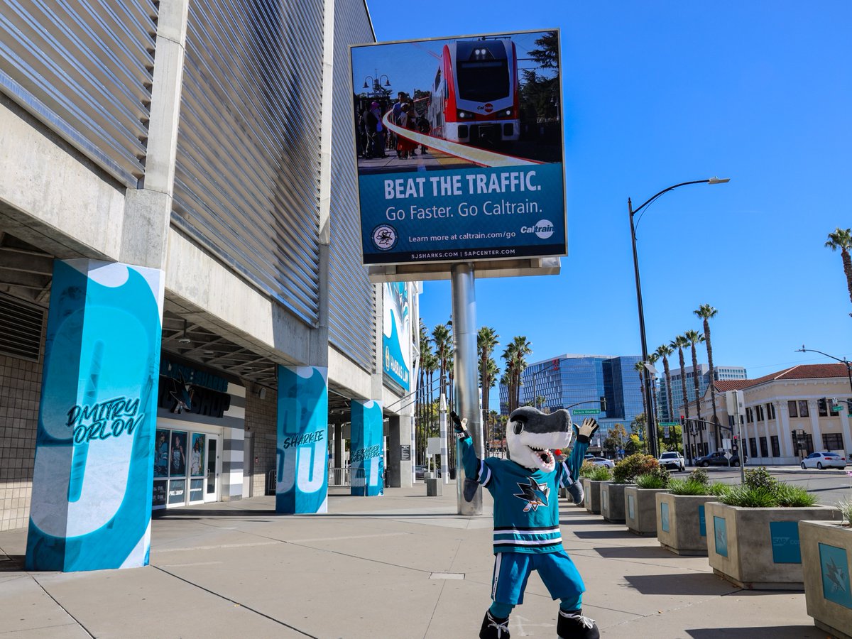 Caltrain tweet media