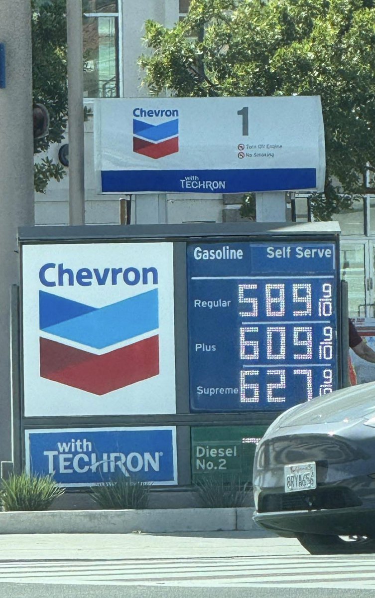 Chad E. Colby tweet media