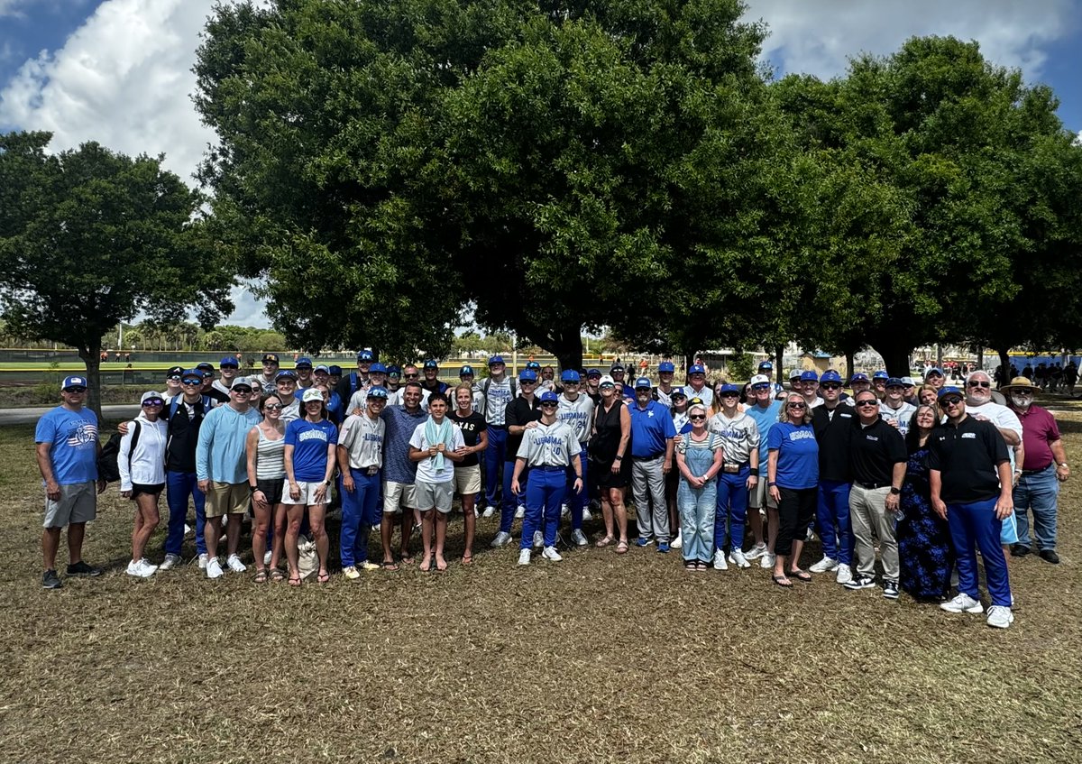 USMMA Baseball tweet media