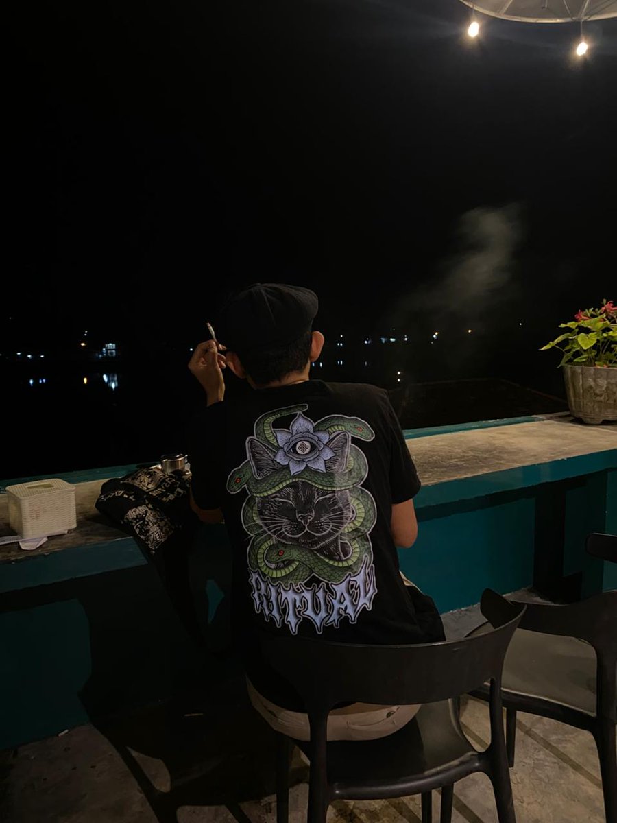 relaxing to clear the mind but relaxing this time with siggy!! loveee design by <a href="/Ox6ce4/">0xrumora (❖,❖)</a> thankyouu ma fr 
<a href="/ritualfnd/">Ritual Foundation</a> <a href="/ritualnet/">Ritual</a> <a href="/joshsimenhoff/">Josh (❖,❖)</a> <a href="/Jez_Cryptoz/">Jez ritual/acc (❖,❖)</a>