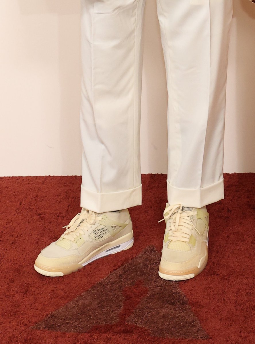 Complex Sneakers tweet media