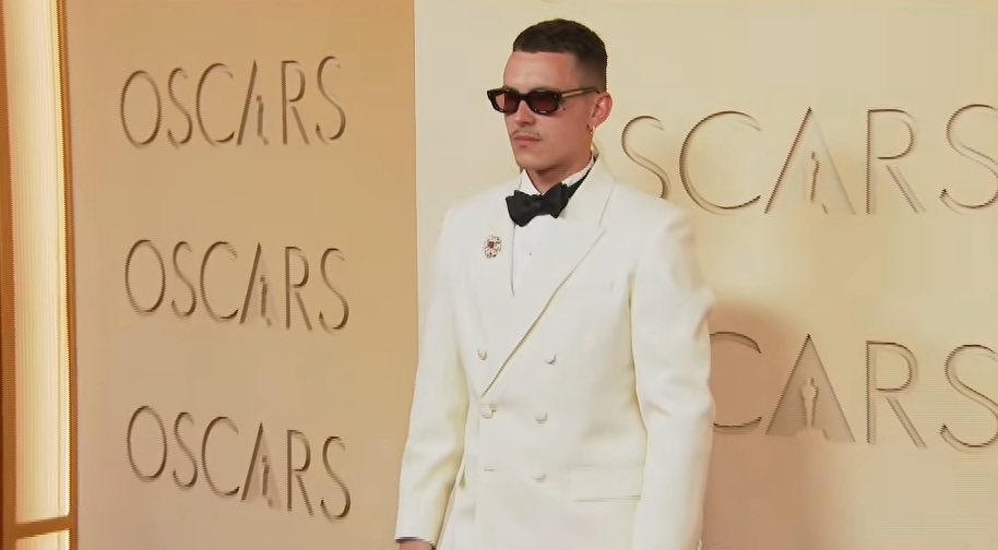 andreagumes tweet media