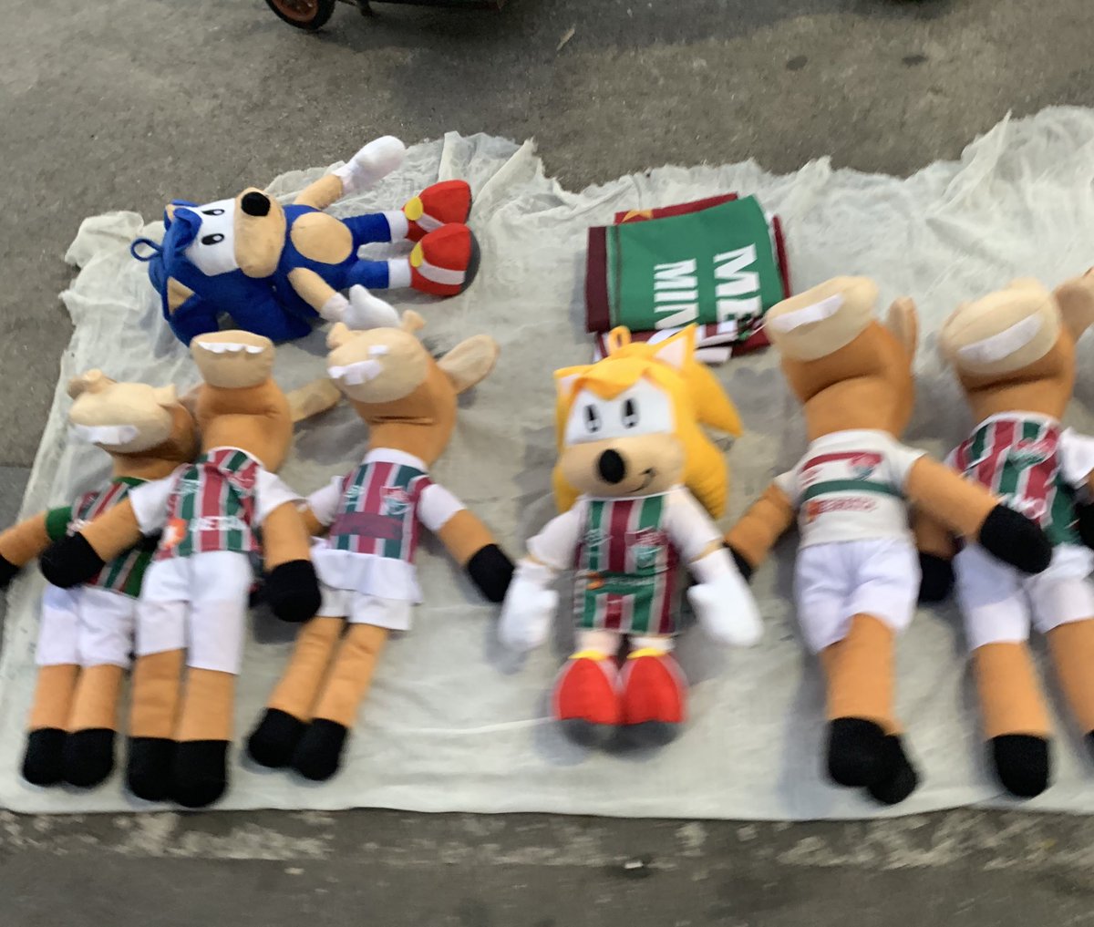 caqui 🇭🇺 tweet media