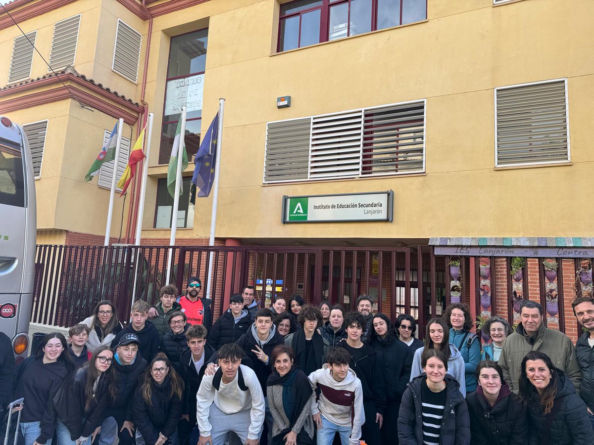 IES Lanjarón tweet media