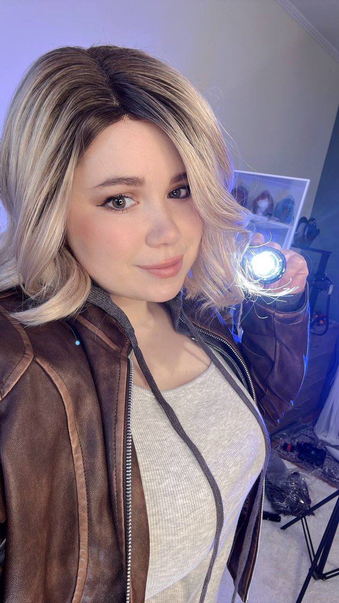 Nekolune tweet media