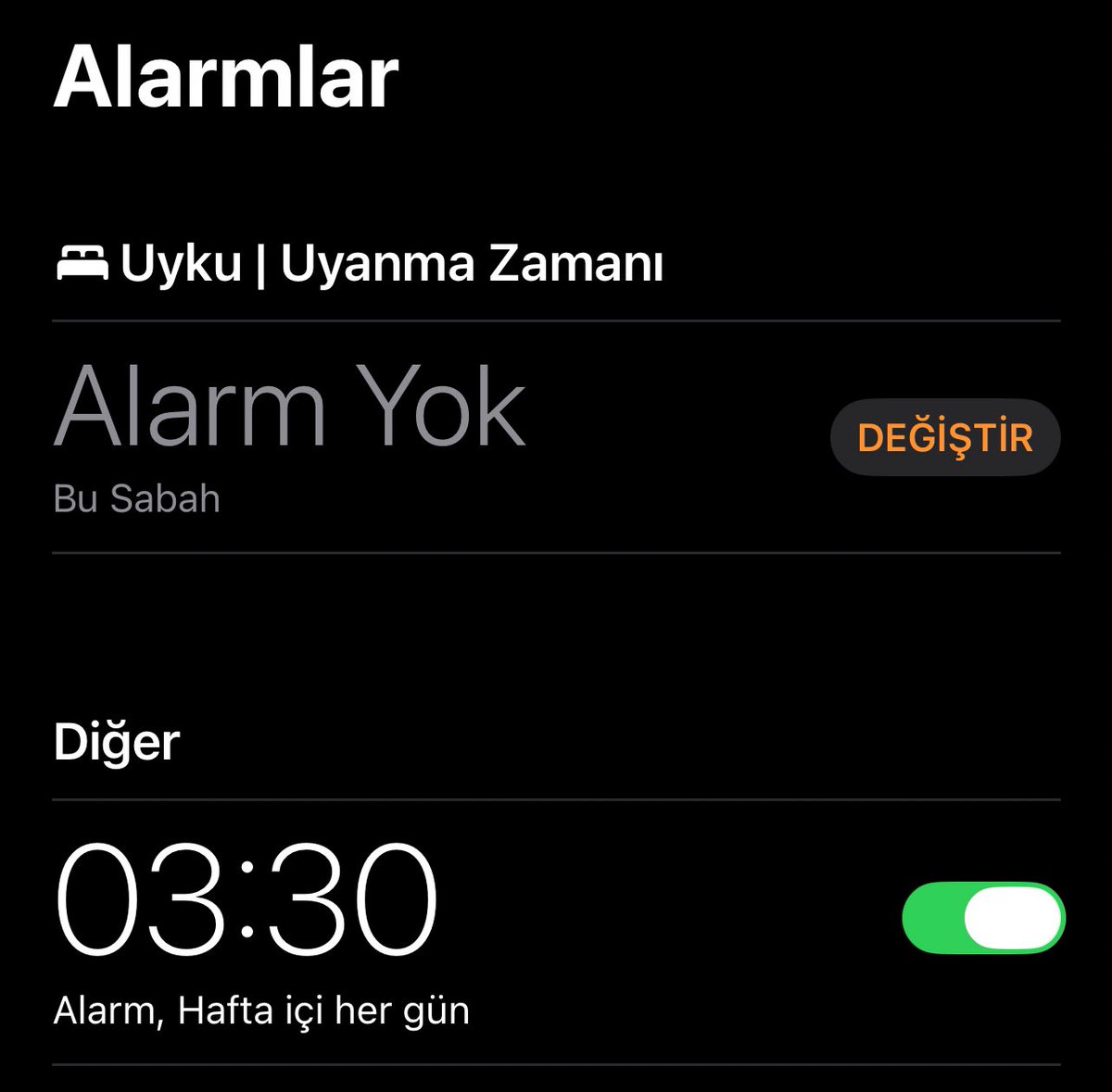 Alarm değil, mücadele saati…. 
Bizim gecemiz yok, bizim tatilimiz yok.
03:30’da kalk, yola çık, mücadele et…
Soruyoruz artık:
Daha kaç gece yollara düşeceğiz ki bu hak teslim edilecek? 

<a href="/EmadDernegi/">EMEKLİLİKTE ADALET DERNEĞİ ⚖️</a> 
#KademeHakkımızdır