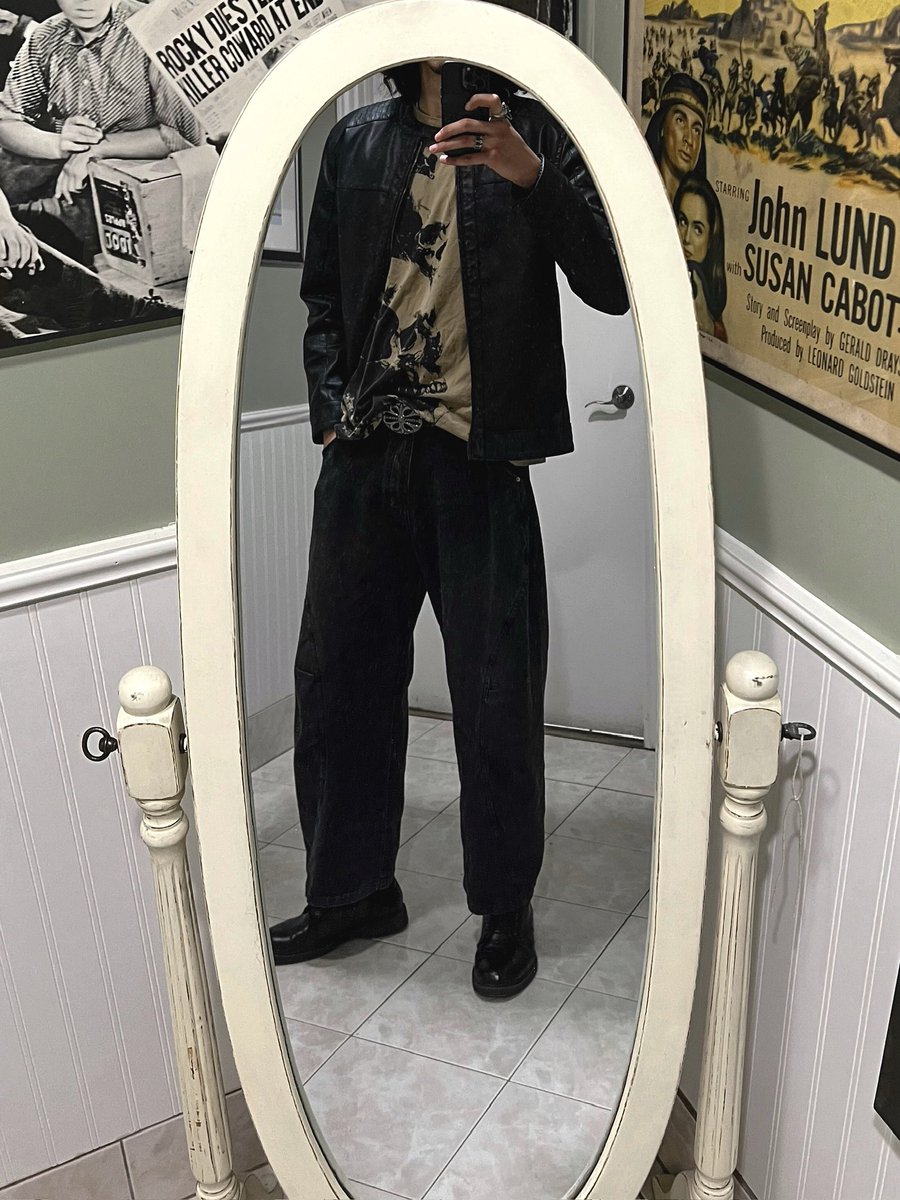 Bael ⛧ tweet media