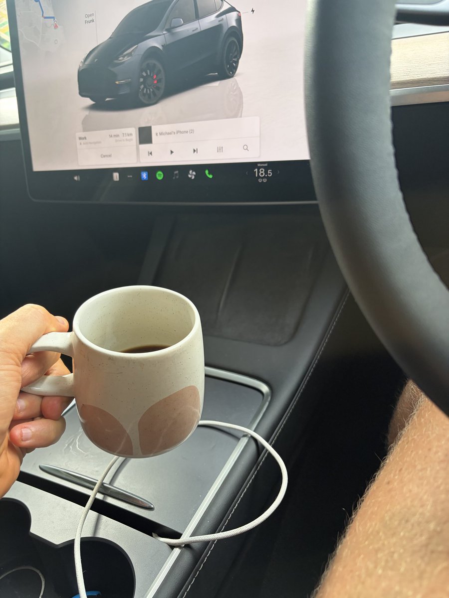 Mike Lifts tweet media