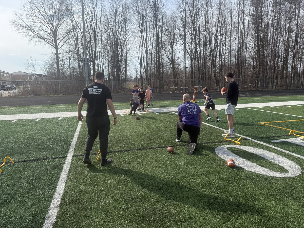 Coach Simon tweet media