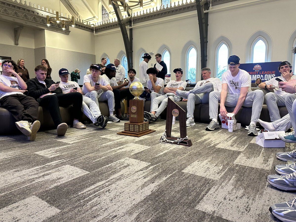 Tom Fallon tweet media