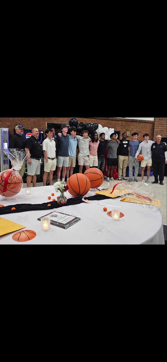 Chris Overbeek tweet media