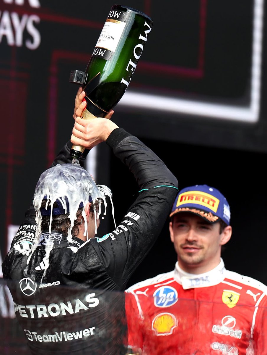teamleclerc_16's tweet photo. Énorme bravo à Kimi Antonelli pour sa toute première victoire en Formule 1 aujourd’hui en Chine ! ❤️🇮🇹
À seulement 19 ans, il montre déjà qu’il a l’étoffe d’un grand pilote 💪🏼
#F1 #Leclerc #Team16 #Antonelli #FutureChamp https://t.co/07efJw8f3Y