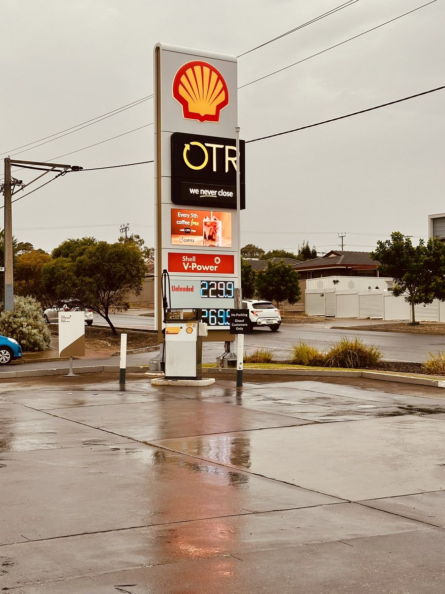 Tyler Green tweet media