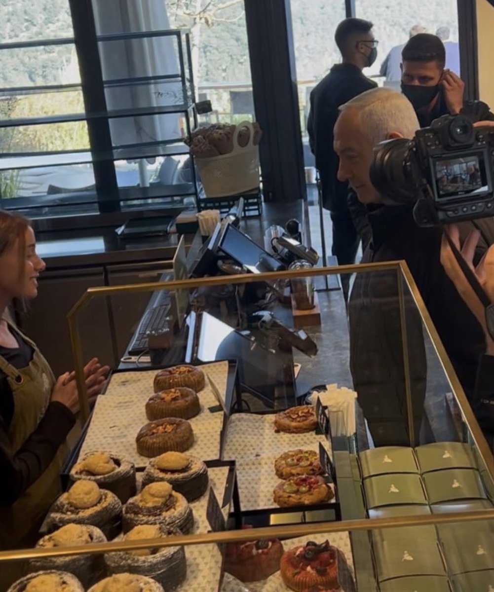 Tarek Baé tweet media