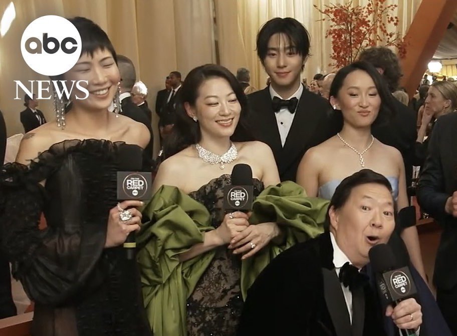 joce 𝜗𝜚˚⋆ tweet media