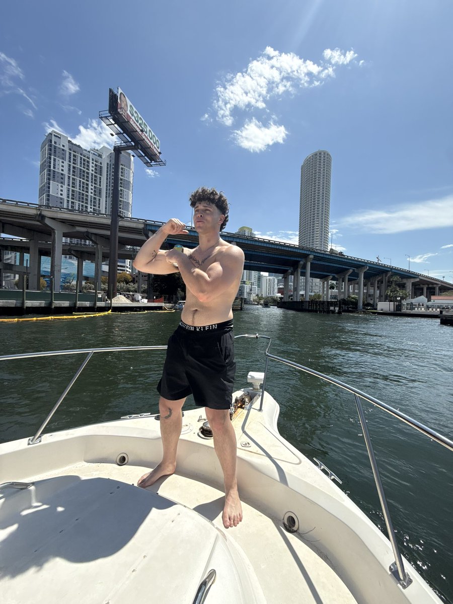 Alpha Connor 💸 tweet media