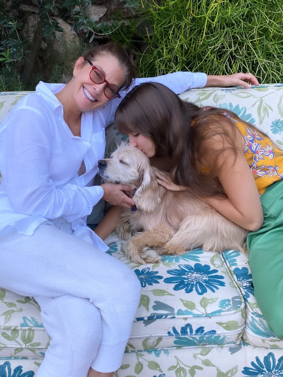 Teri Hatcher tweet media