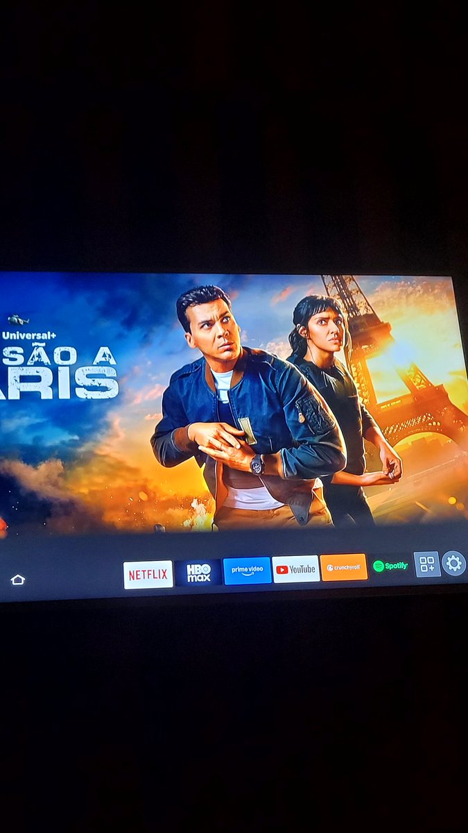 aharleyx's tweet photo. Cadê a arma na mão desses dois? Até isso não tá podendo aparecer no cartaz dos filmes kkkkk https://t.co/GEXWqJ96Ps