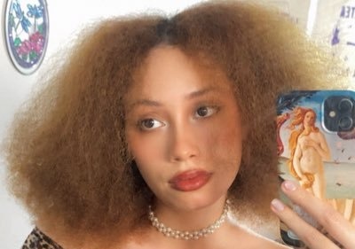 Santiago Uribe tweet media