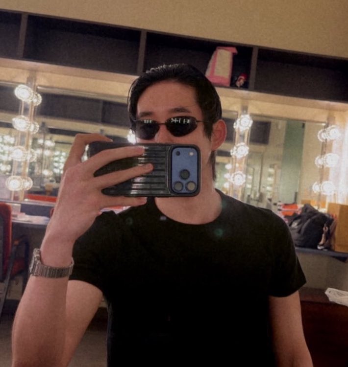 𝑽𝒂𝒍🍓 tweet media