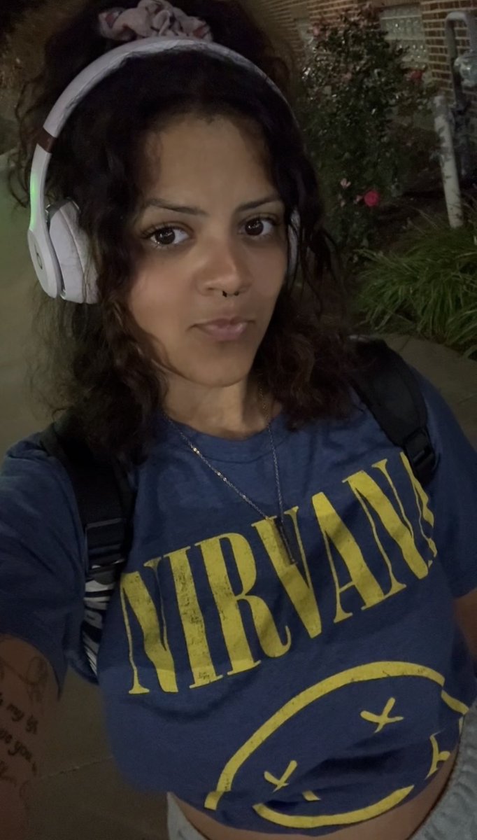 debbers. ♡ 🎈 tweet media