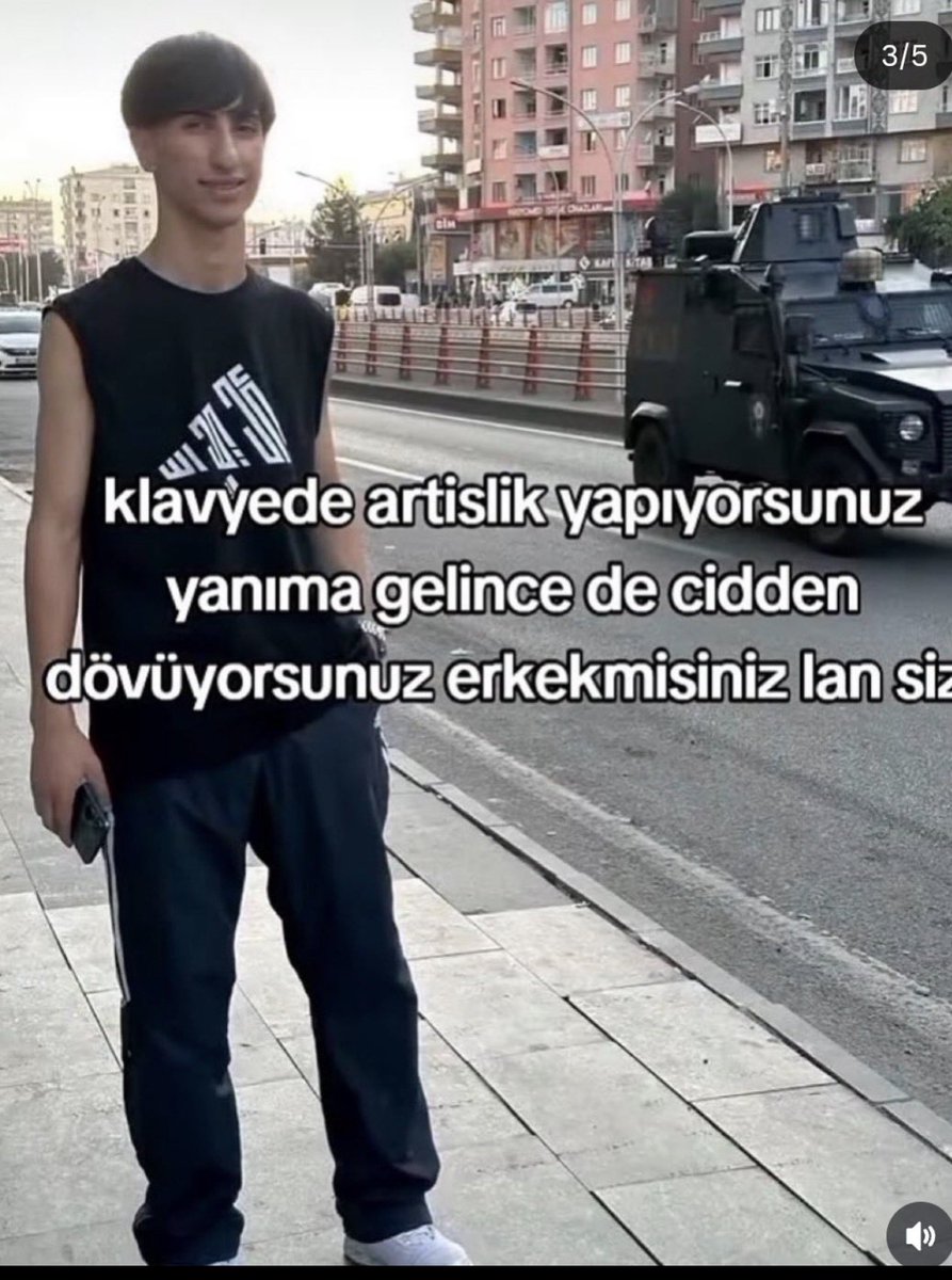 sinooooo tweet media