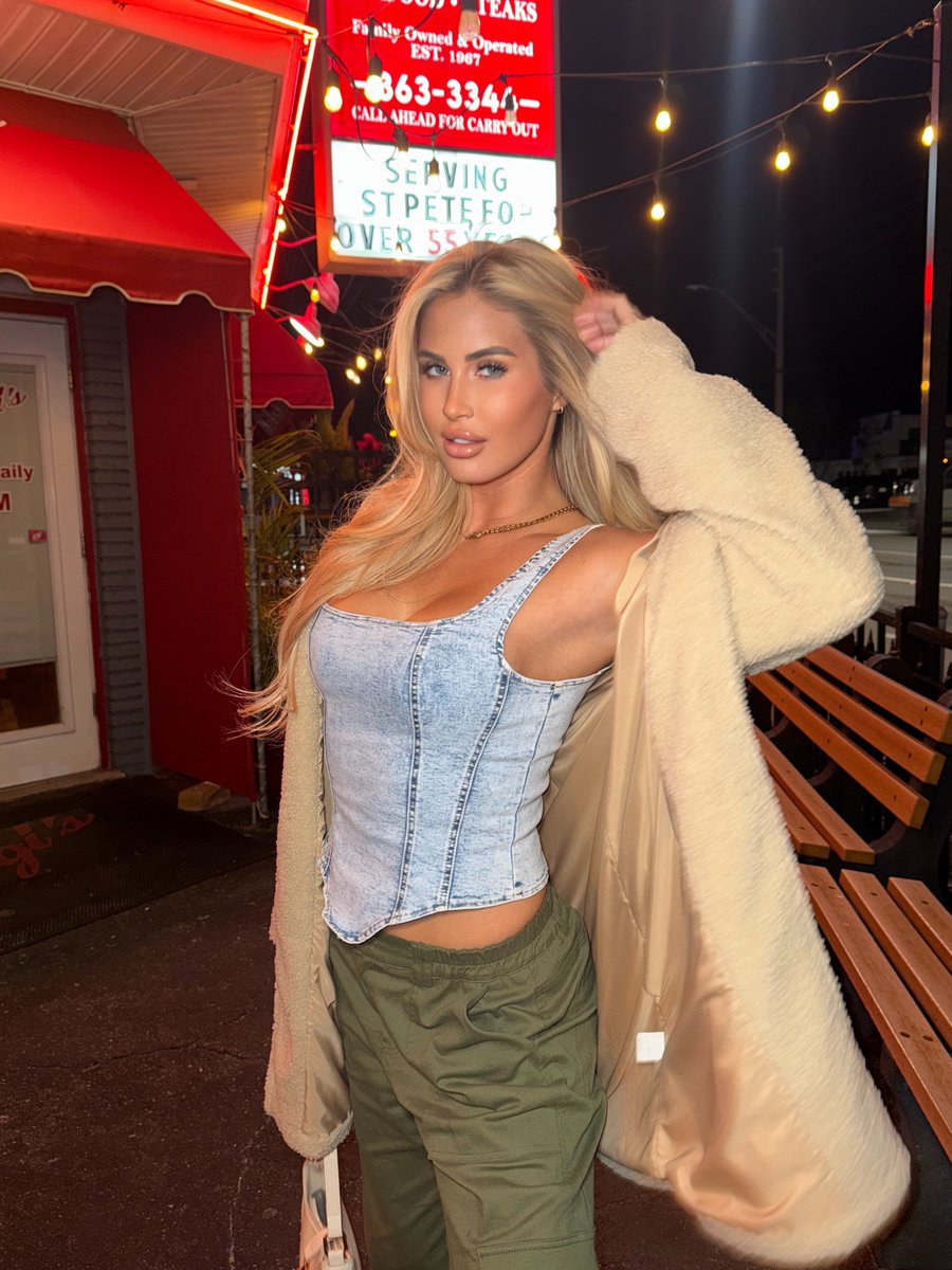 Karin Hart tweet media