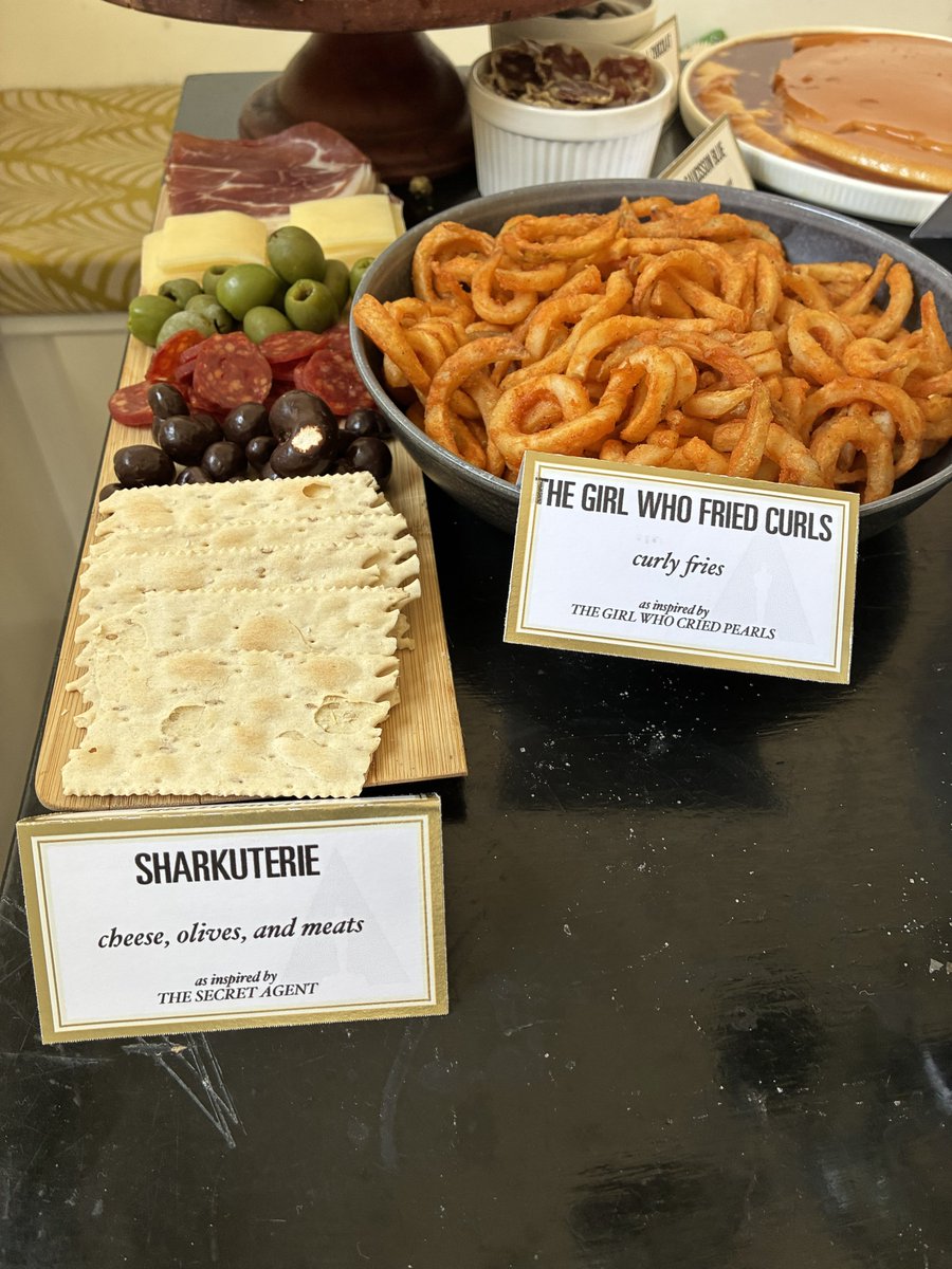electrolemon's tweet photo. • if thigh had legs drumstick you
• mar-tiramisu-preme
• f-lan
• profiterole beverly hills
• steven j. chocolat
• saucisson blue
• sharkuterie
• the girl who fried curls https://t.co/fiUs8EybqW