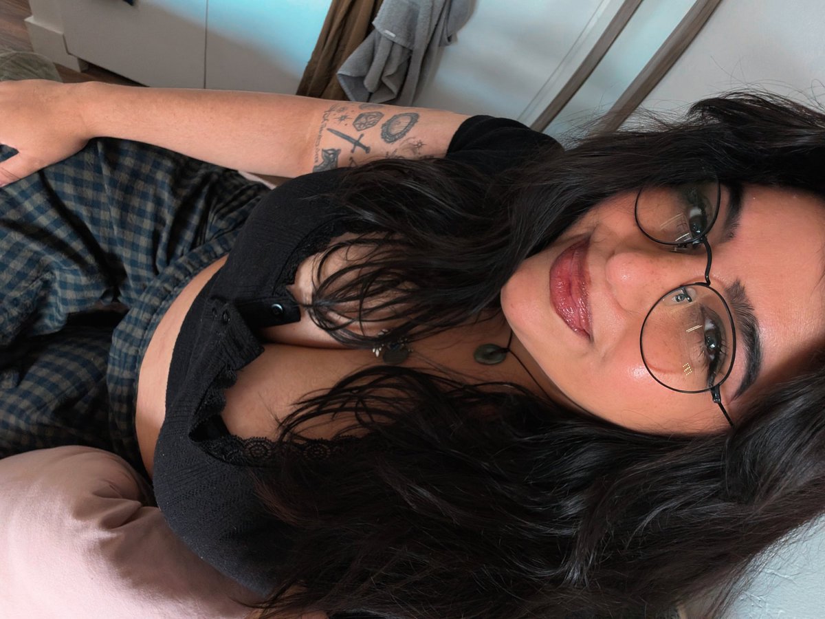 Rina 🏹🍎 Andreina (The Dungeon Master) tweet media