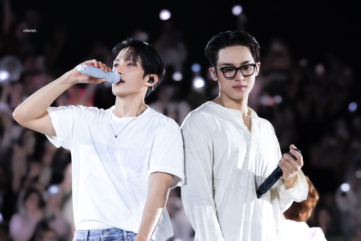 ๐๐ก๐ค๐ซ๐๐ง. tweet media