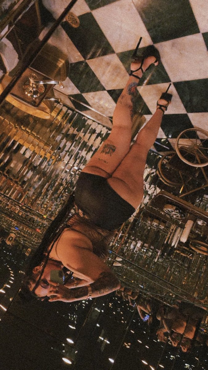 KittiiHendrixx😈 tweet media