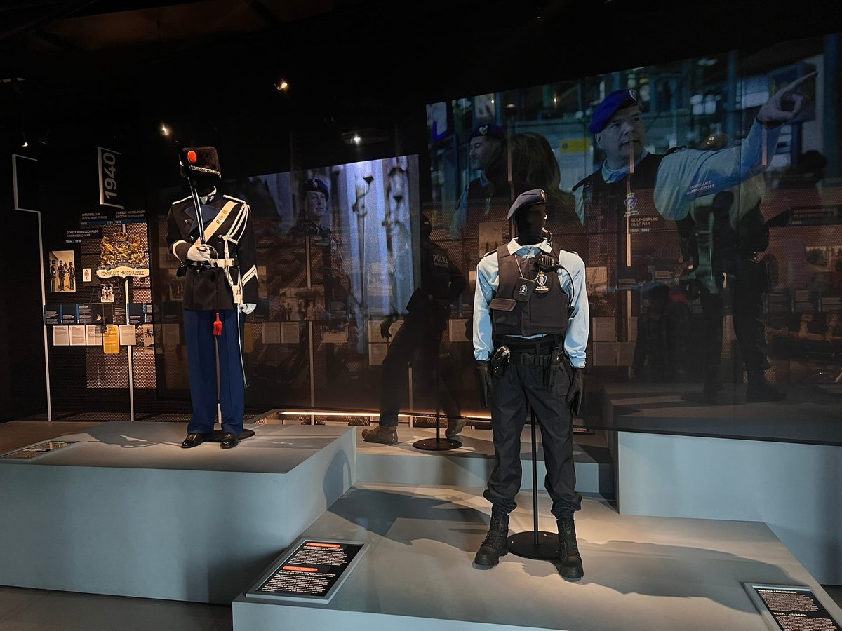 Atomislighting's tweet photo. Voor het Nationaal Militair Museum hebben wij met trots de verlichting verzorgd voor een bijzondere tentoonstelling.Het juiste licht maakt objecten zichtbaar, versterkt emoties en trekt de aandacht precies daar waar het hoort. Een prachtig lichtplan van 50LUX! https://t.co/H6uoJzCmSn
